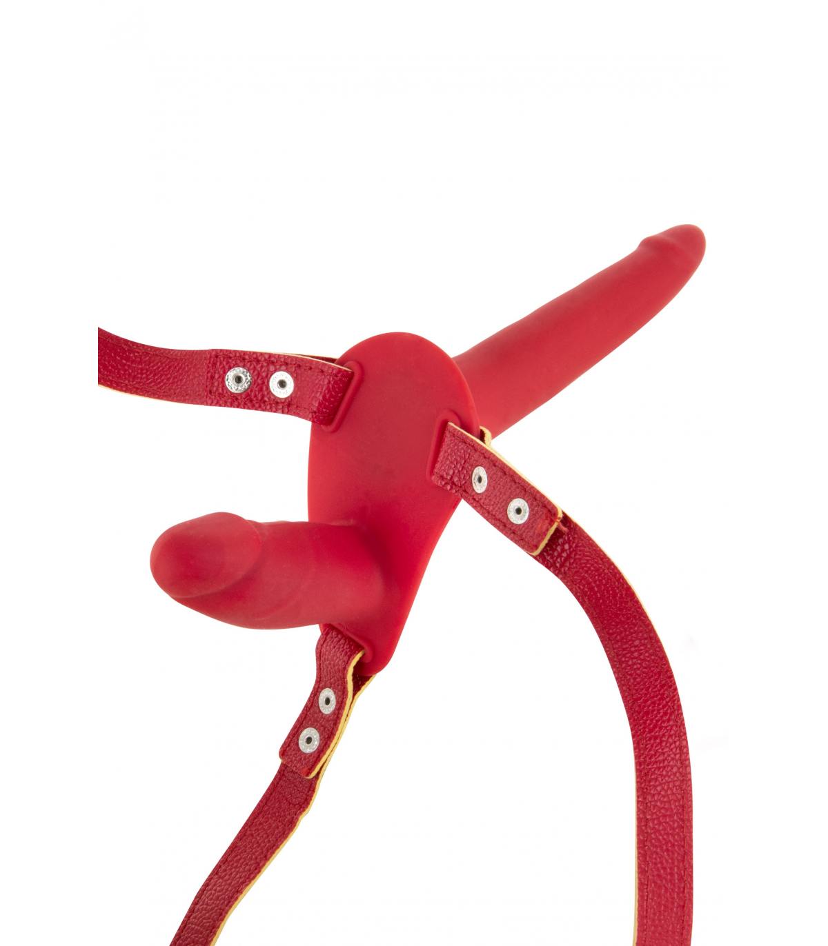 Arnés Doble Strap-On Rojo Silicona 15,5 CM